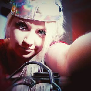 Meet your Posher, Bronzy